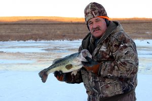 Nebraska Ice Fishing at Pheasant Bonanza